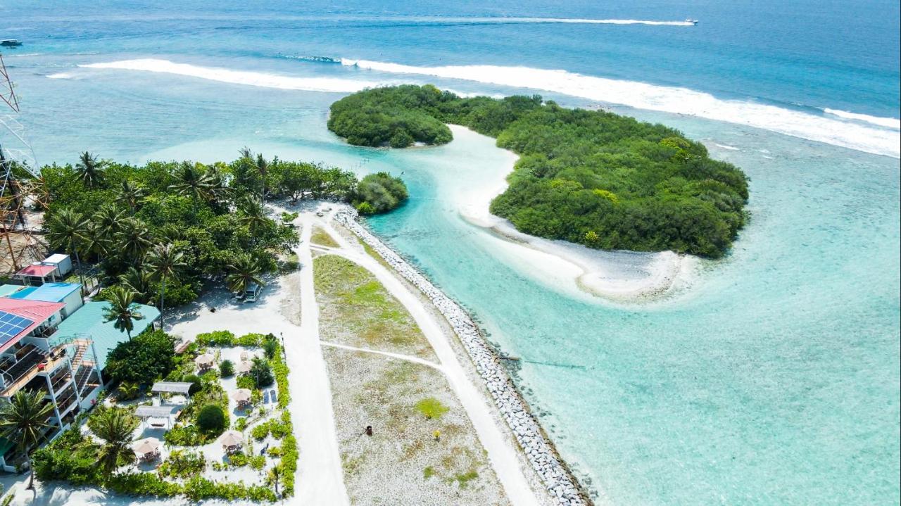 Orimas Retreat Hotel Thulusdhoo Exterior photo
